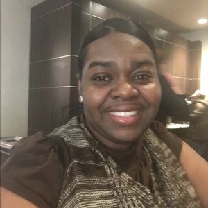 Meet your Posher, Tiffany